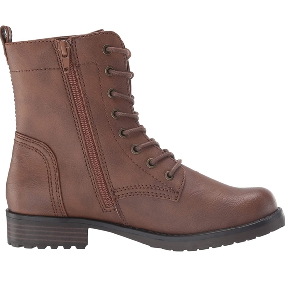 Women's Lace Up Combat Boot - Picture 5 of 8